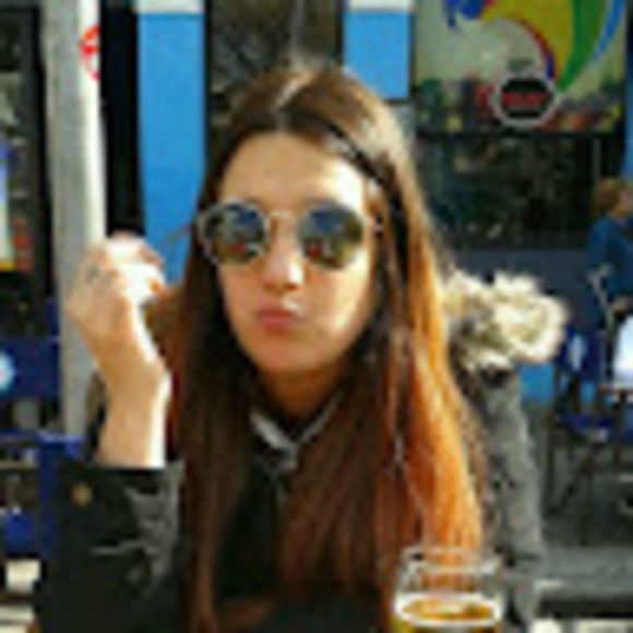 Meet your Posher, Natalia - Picture 1 of 1